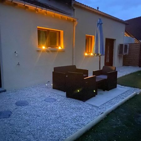 La Brie A 15Mn De Disneyland Et Village Nature Neufmoutiers-en-Brie Exterior foto
